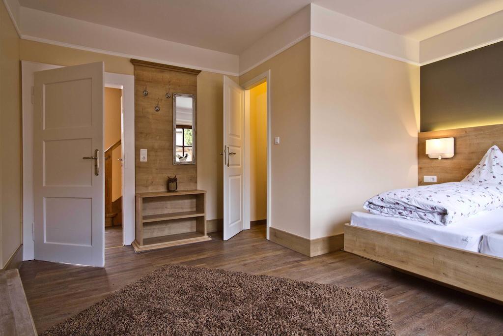 Sankt Annagut Hotel Burrweiler Quarto foto